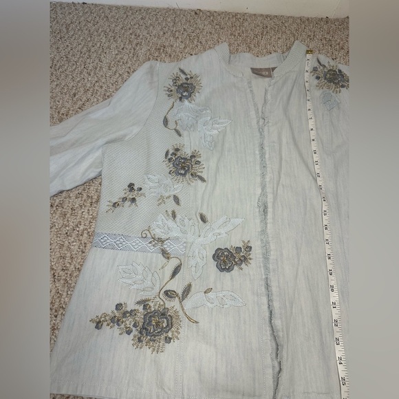 Chico's Gray Cape with Sparkly Shoulder Details size 3 or L - Picture 8 of 12